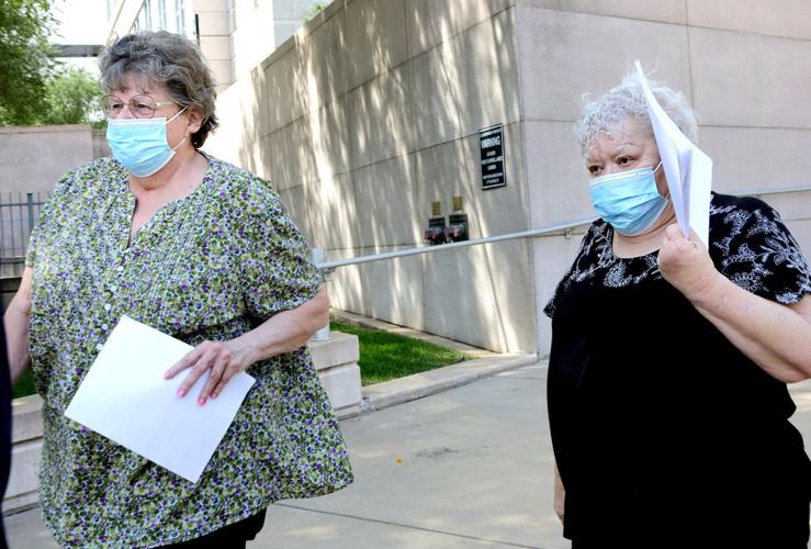 Ex Flordell Hills officials plead guilty to embezzling $647 000 from city