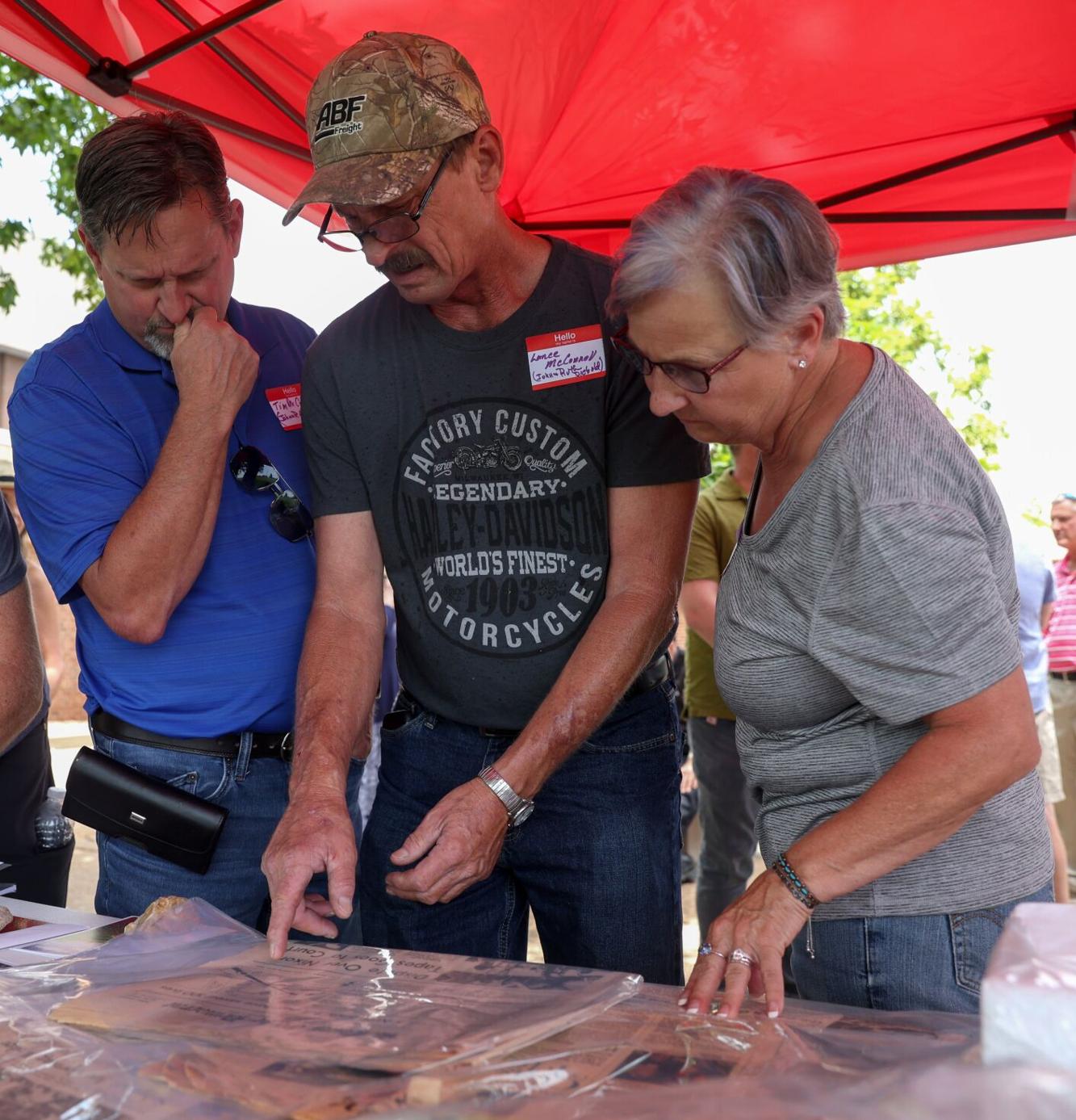 Photos Memorial remembers victims of Ozark Air Lines Flight 809 on