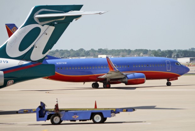 Southwest Airlines losing low-fare edge in St. Louis, other markets | Business | www.neverfullbag.com