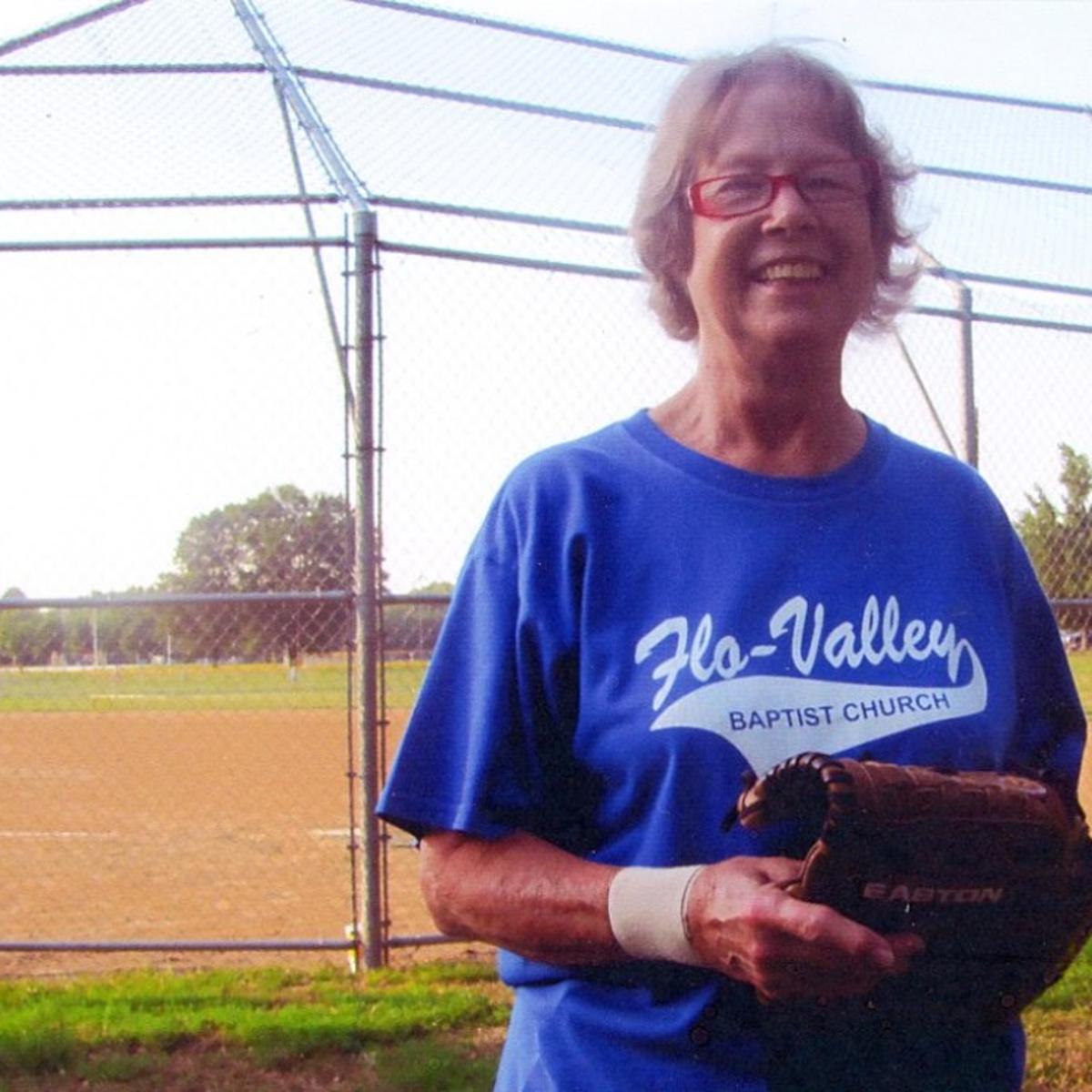 Softball Player 75 Hangs Up Cleats After Playing 51 Years In A Row Metro Stltoday Com