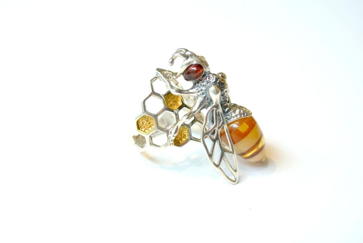The List: Bee Ring