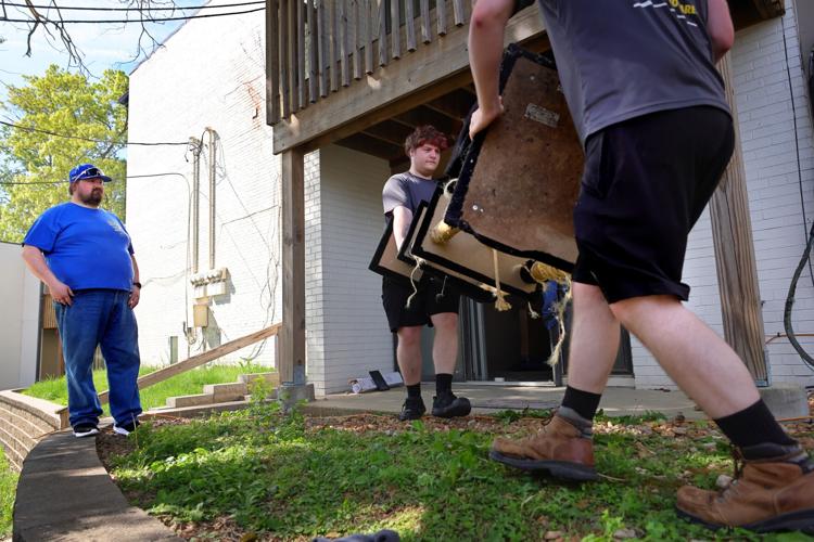 Out of town developer lets �����Ӱ�ԭ�� apartments fall into disrepair