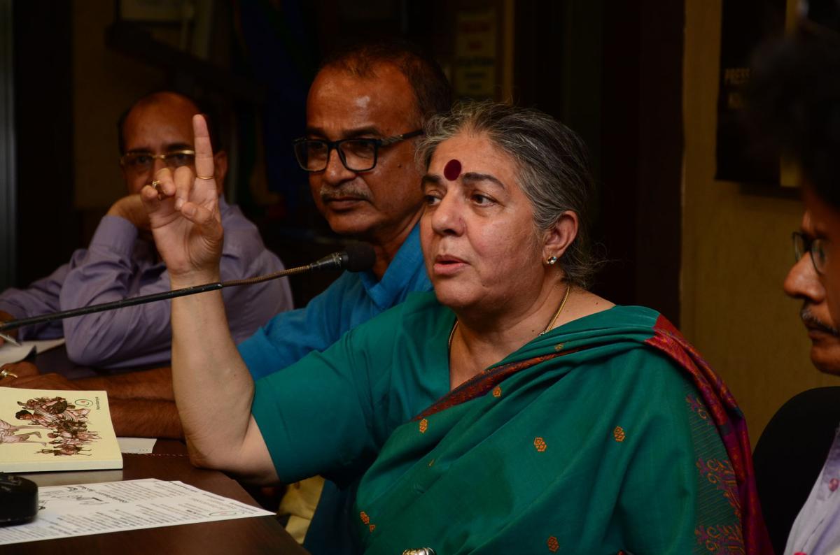 Monsanto S Complicated Relationship With Agriculture In India Local Business Stltoday Com Monsanto's gm cotton seed was the subject of ngo agitation because of its higher cost.
