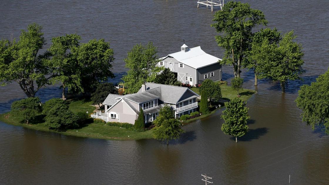 Река миссисипи течет в направлении. Наводнение в Миссисипи. Дом в Миссисипи. Миссисипи штат. Миссисипи дамба.