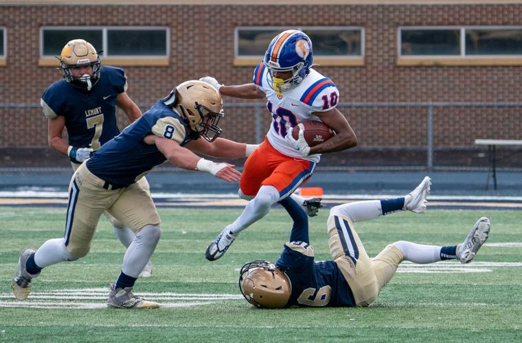 Class 6A football state semifinal: East St. Louis 32, Lemont 29