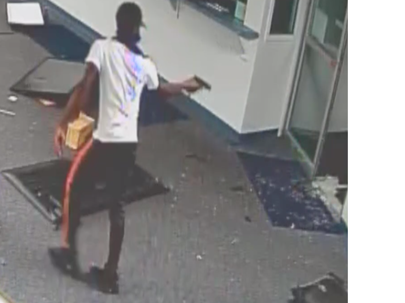 St Louis Police Release Pawn Shop Surveillance Video In Hunt For Killer Of Retired Police Captain Law And Order Stltoday Com