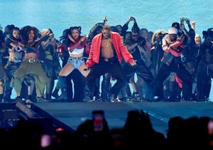 Chris Brown and Usher’s “Raymond and Brown” tour plays St. Louis' Dome at the America's Center