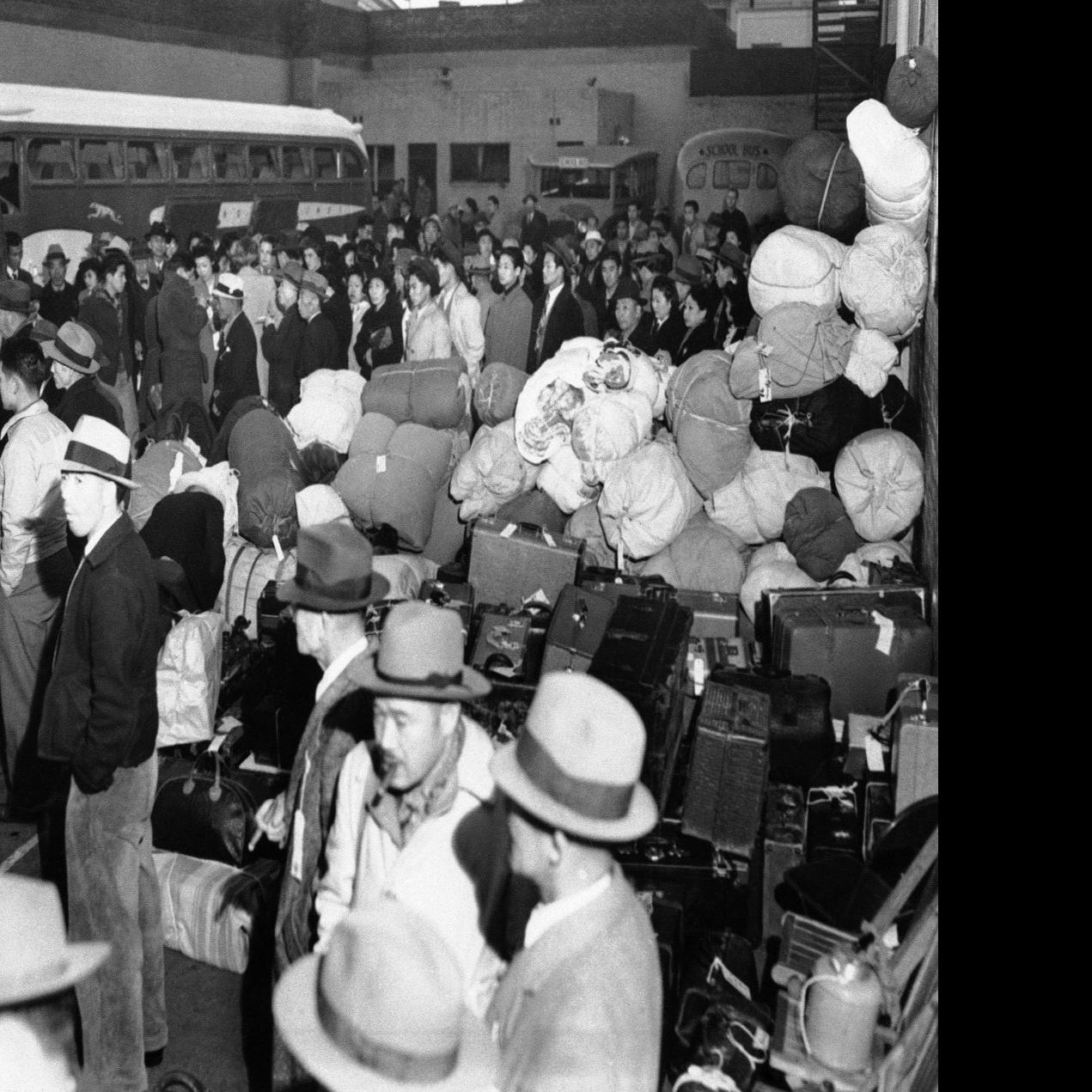 From Roosevelt To Trump Japanese Americans See Similarity In Executive Orders Signed 75 Years Apart Metro Stltoday Com