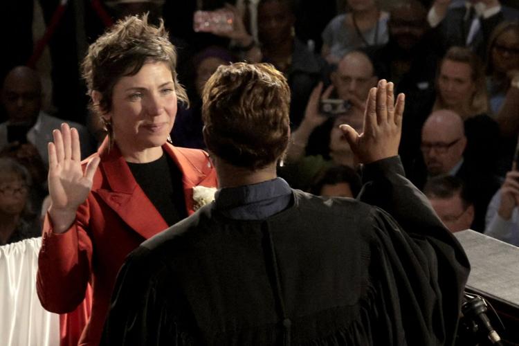 Cara Spencer sworn-in as 48th Mayor of Ƶ