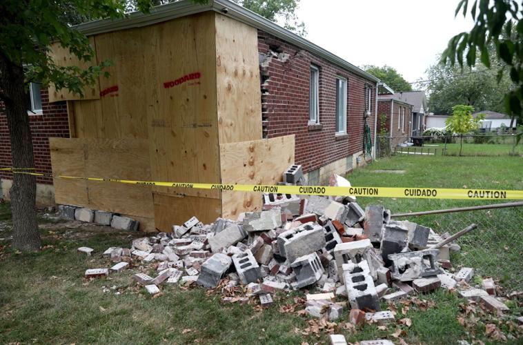 3 Ladue High students killed after crashing car into vacant University