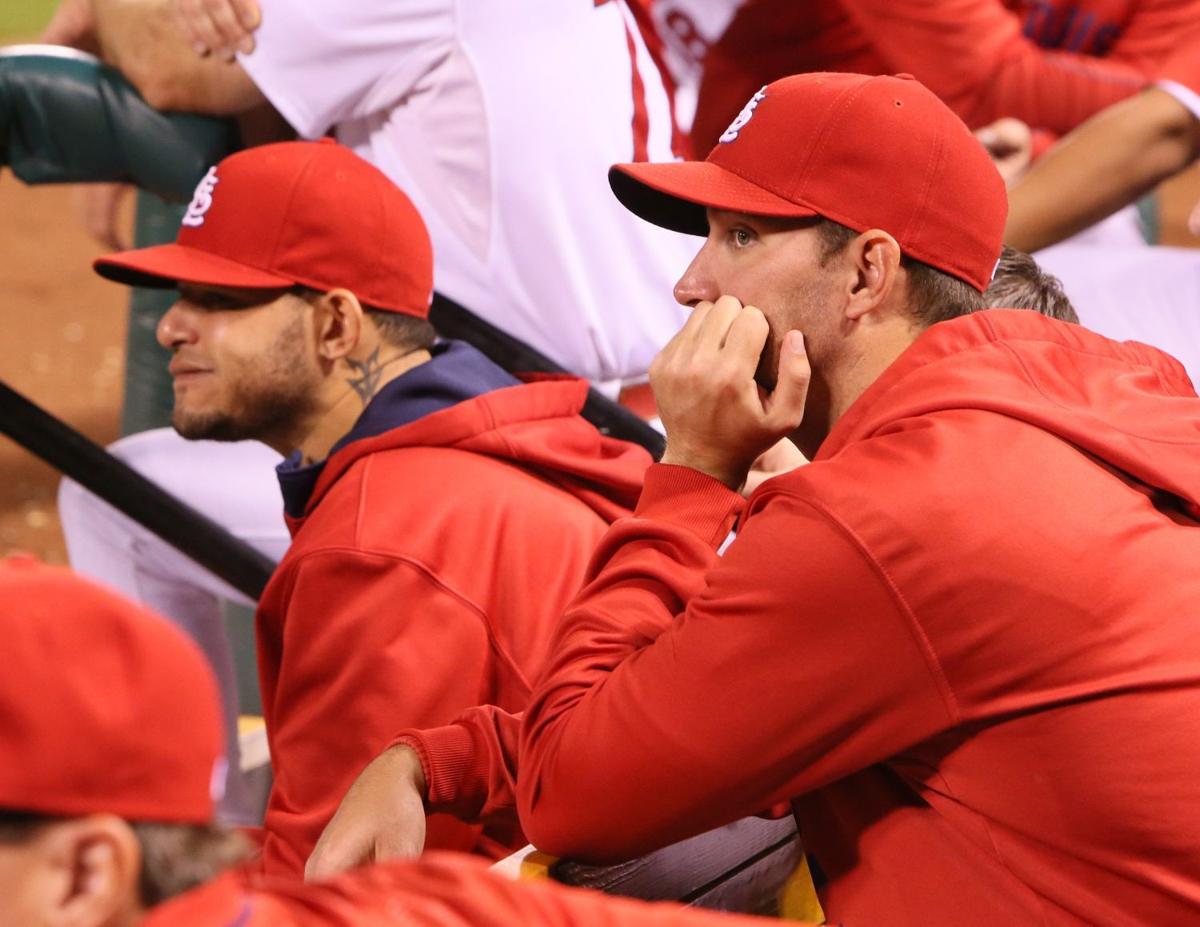 Yadier Molina out with torn thumb ligament, but for how long? - Viva El  Birdos