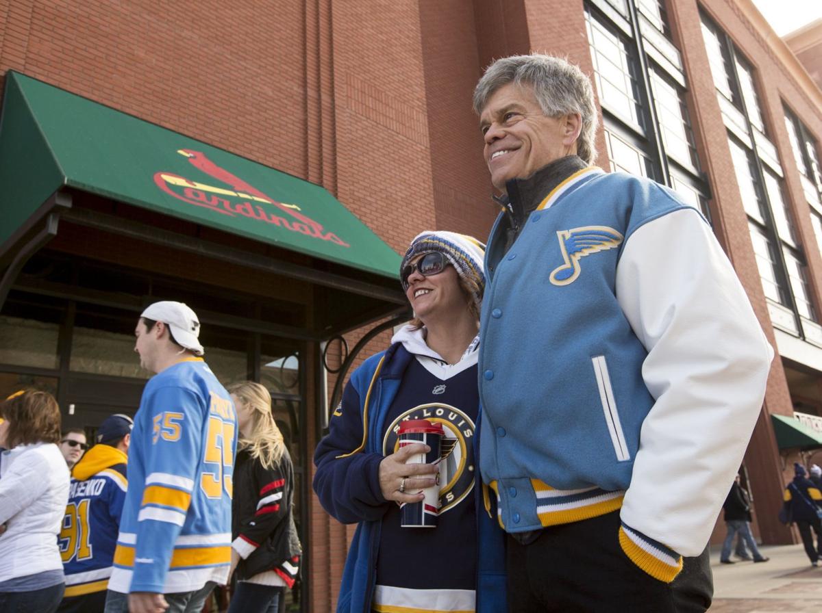 Stillman Feels The Love From Fans At Alumni Game St Louis Blues
