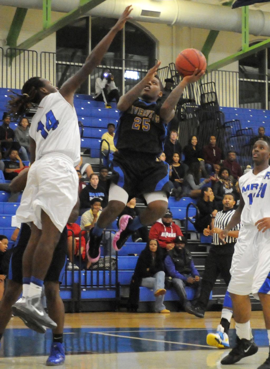 Shooting Victim In St Louis Had Been Riverview Gardens Basketball
