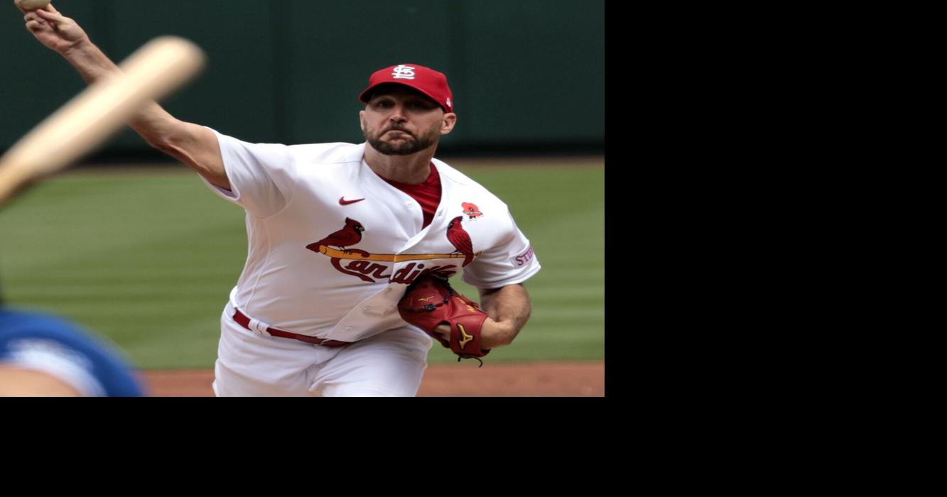 Adam Wainwright gets long-awaited at-bat, but it comes with some confusion:  Cardinals Extra