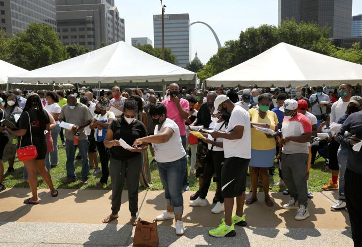 Land tax sale on courthouse steps in ӣƵ