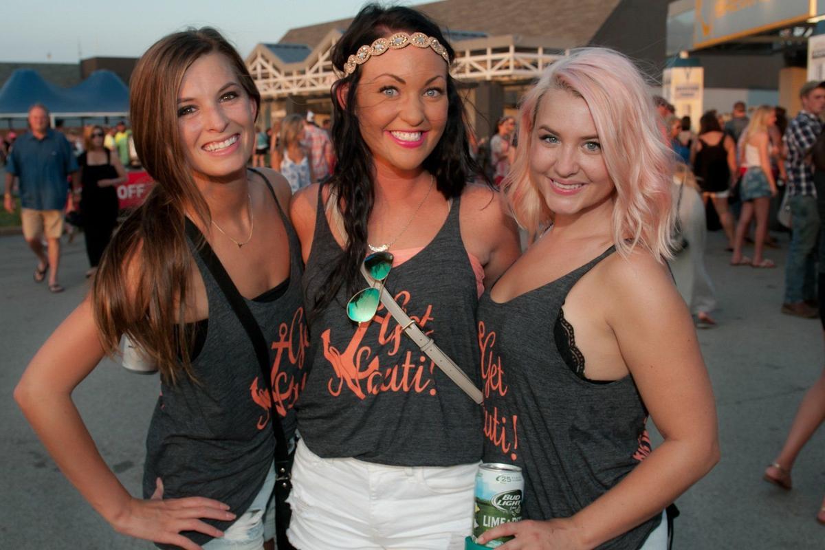 Luke Bryan Tickets Hollywood Casino Amphitheater Luke Bryan Tickets Hollywood Casino Amphitheater