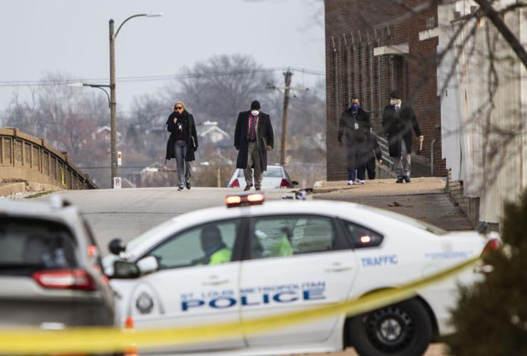Officer shoots burglary suspect