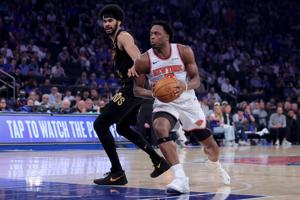 BASKETBALL-NBA-NYK-CLE/
