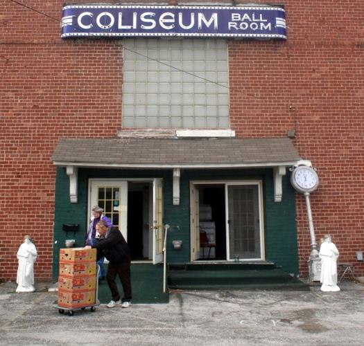 Fire guts Route 66 landmark in Benld