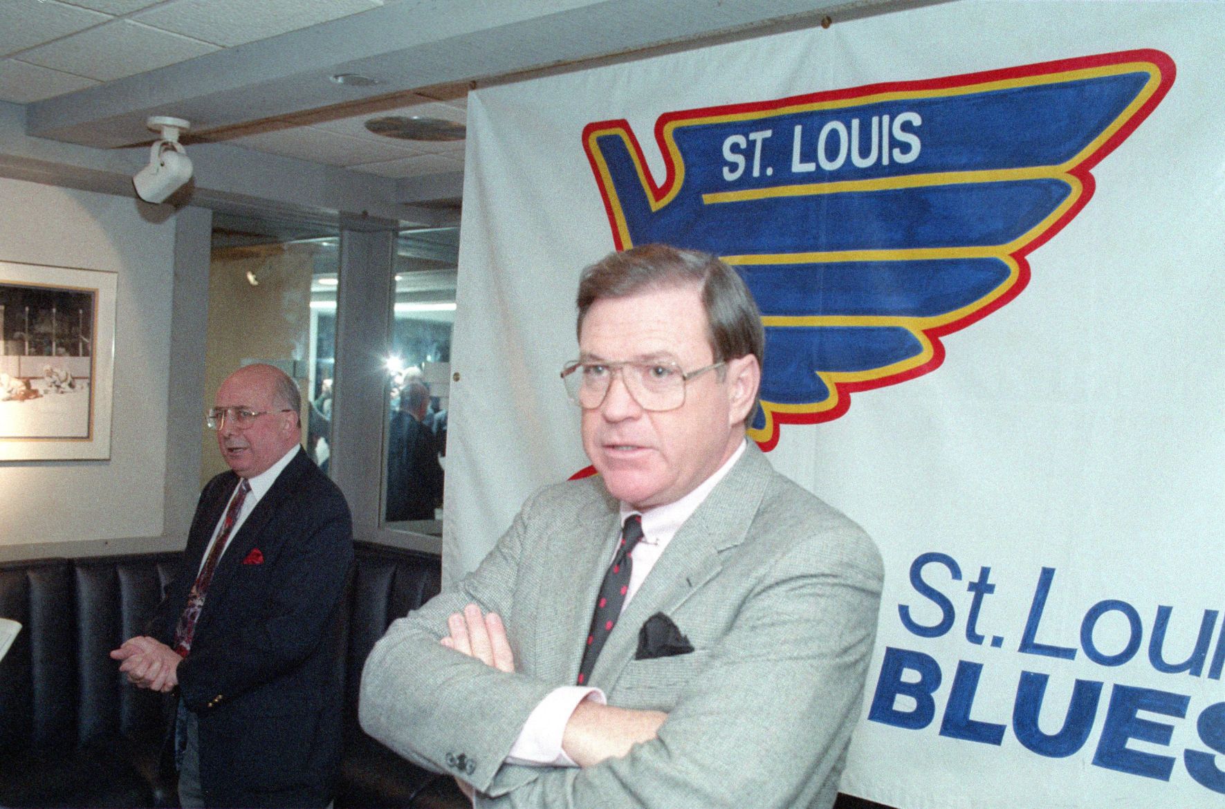 Mike Shanahan Dies At 78; Former Blues Chairman Revived The Franchise ...