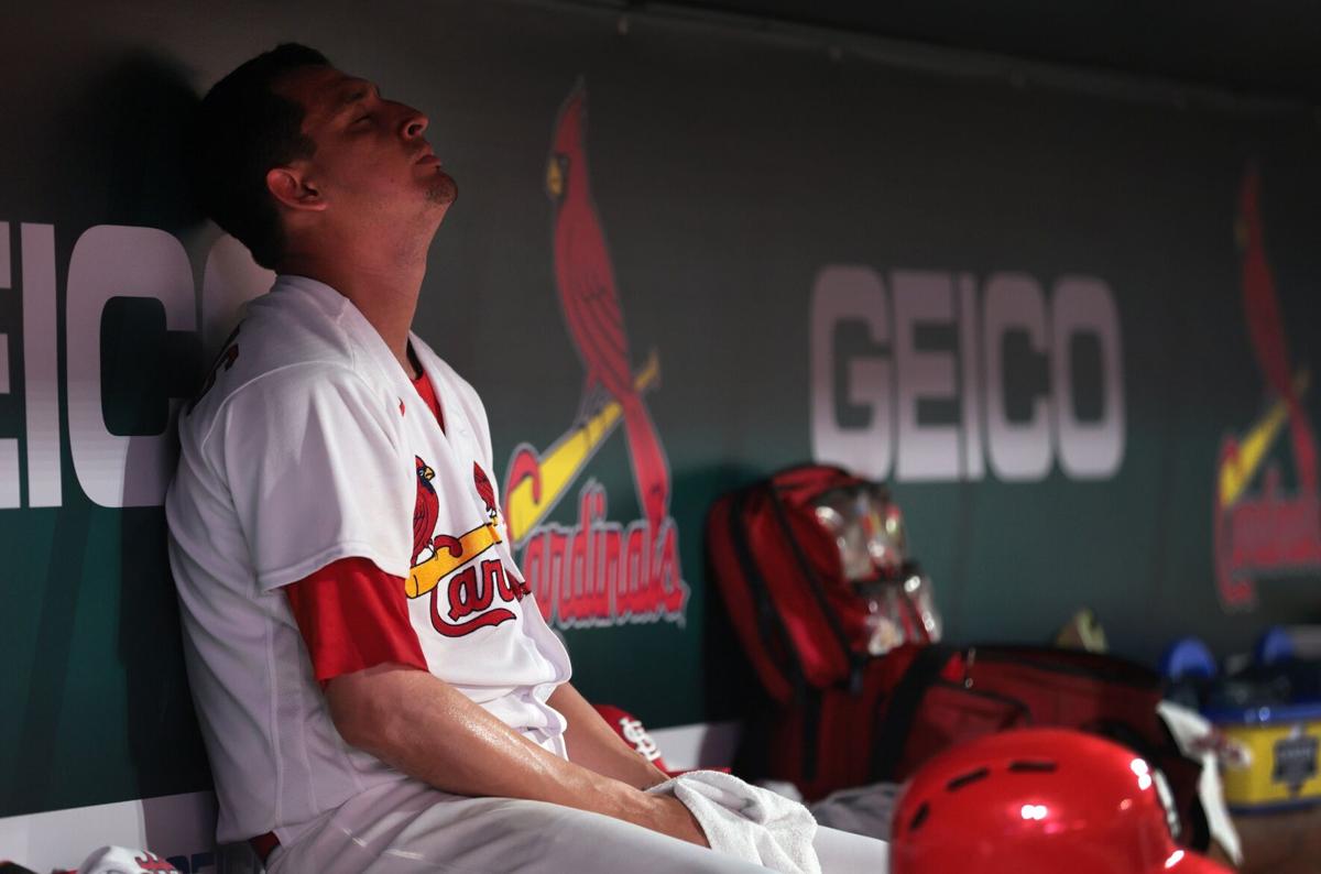 Cardinals reliever Gallegos gets wiped down by umpire after using rosin bag  on his left arm – KGET 17