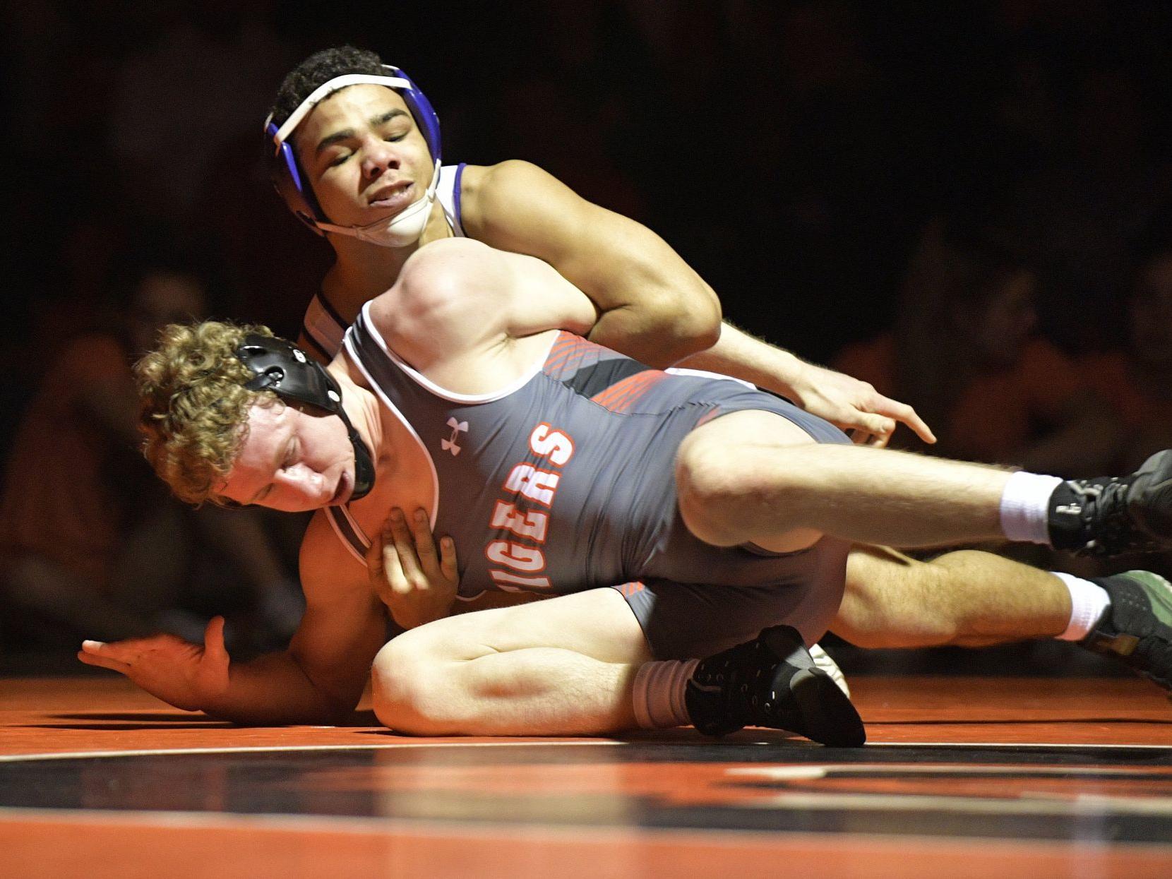 Cbc S Saunders Captures Second National Wrestling Title College Sports Stltoday Com Rob Koll 2022 National Wrestling Championship Diakomihalis