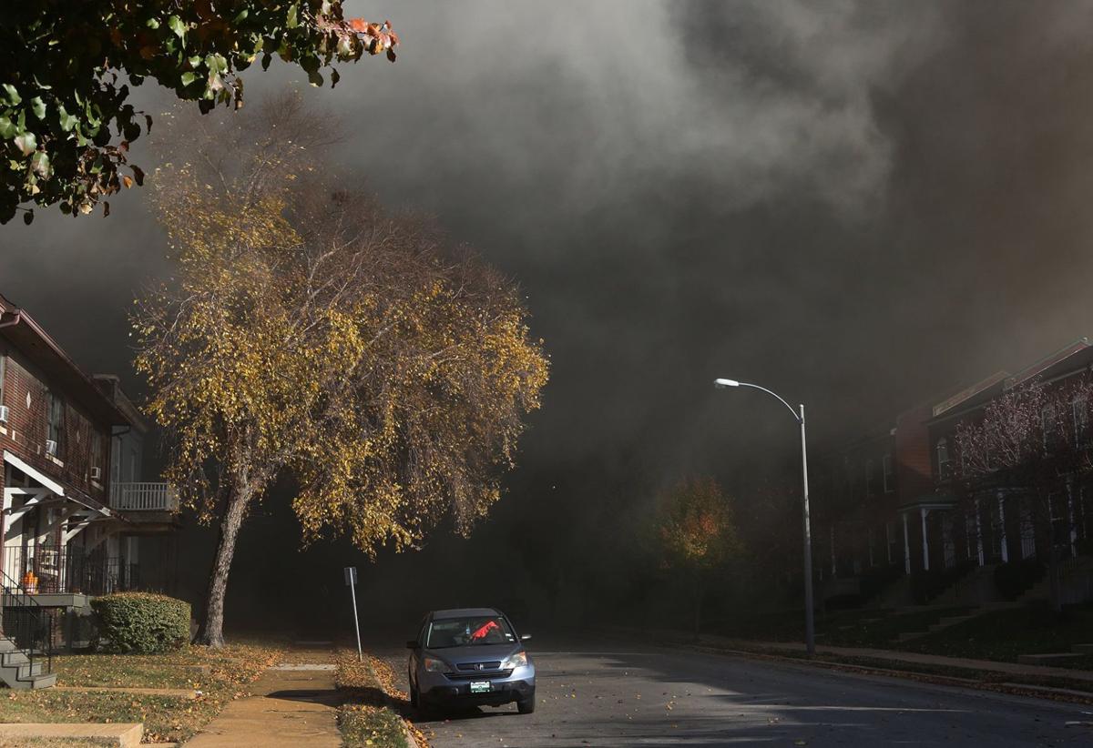 Five-alarm fire destroys St. Louis warehouse