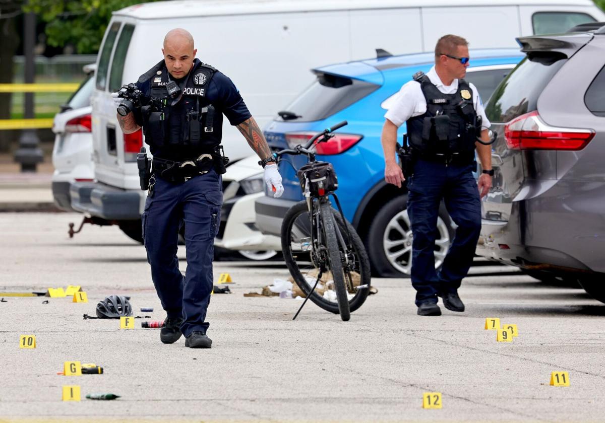 Police fatally shoot suspect in downtown St. Louis