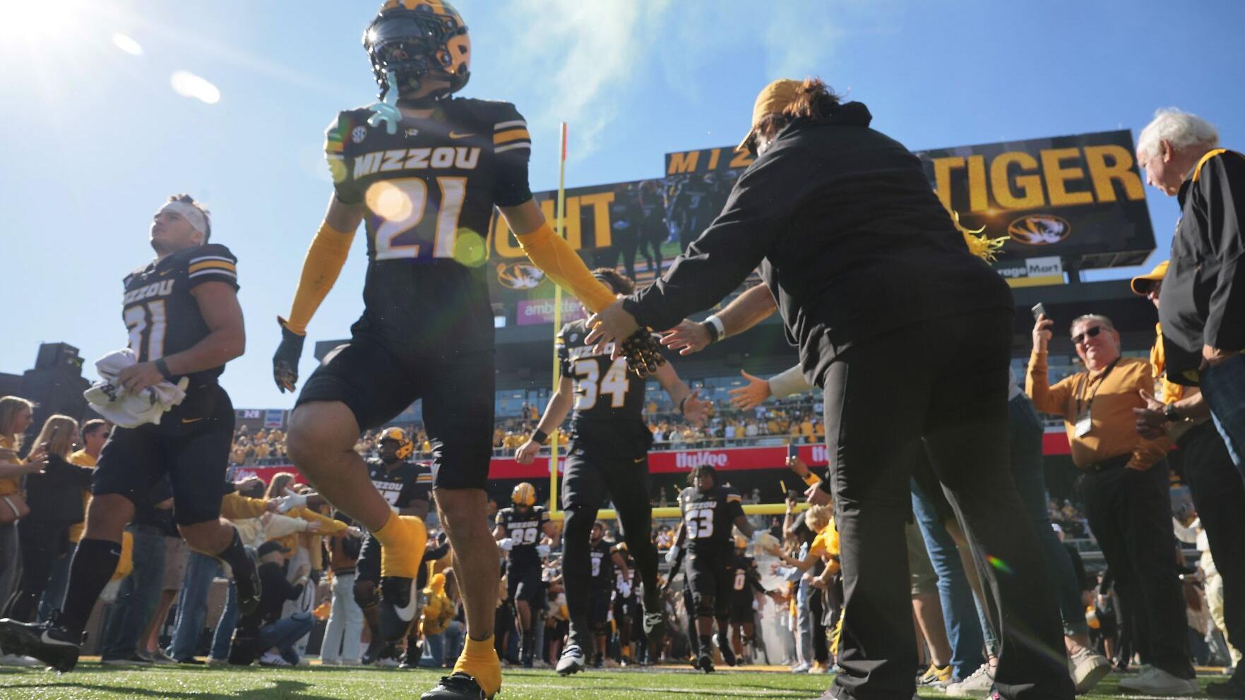 Mizzou football misses out on top in-state recruit, loses depth lineman to portal