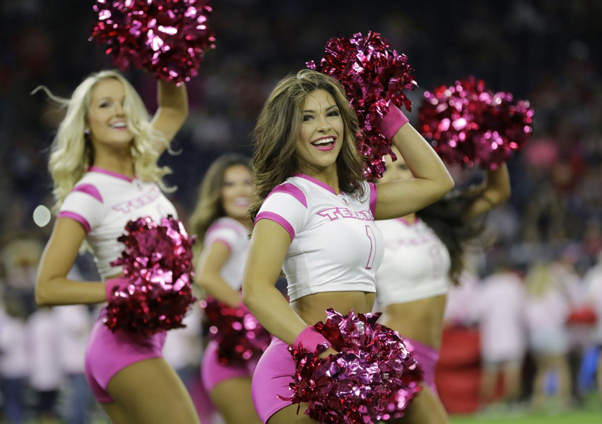 Scenes From The Sidelines Nfl Cheerleaders Wear Pink For October Pro Football Stltoday Com