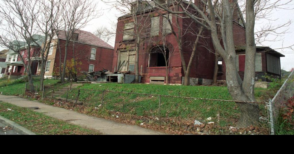 5135 Kensington Ave. in 1994. Multimedia