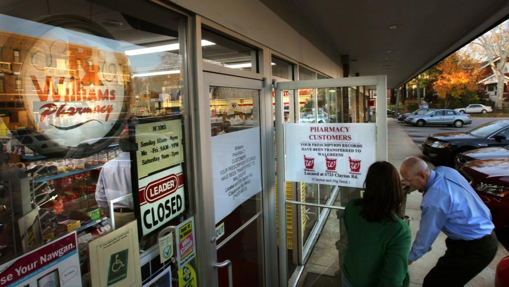 Pharmacy Customers Complain Of Privacy Violations Delays Local Business Stltoday Com