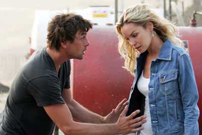 TV REVIEW: 'Jericho,' like its main character, packs a punch