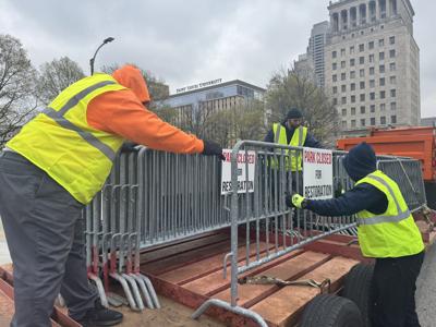 Barriers to keep homeless camps from St. Louis City Hall come down