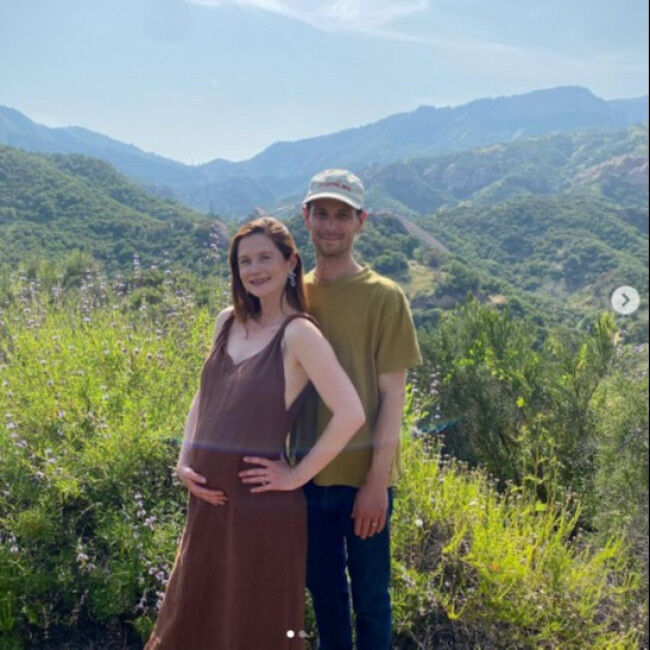 Harry Potter star Bonnie Wright is pregnant!