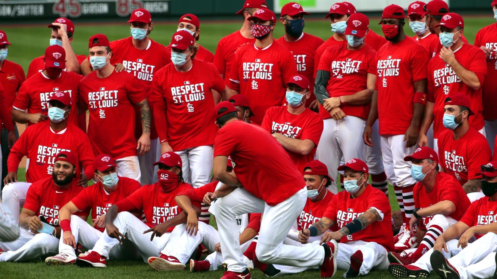 Cardinals jump Brewers early and make playoffs with 5-2 win