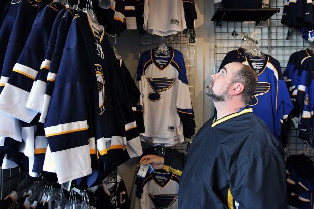 Pure Hockey finalizes purchase of Total Hockey, closing 10 stores