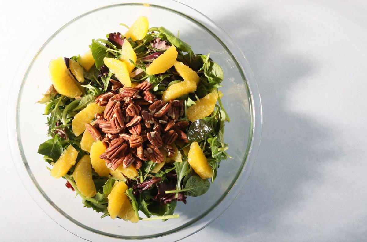 Mixed Green Salad With Oranges, Dried Cranberries and Pecans Recipes