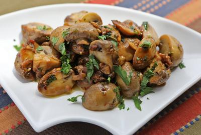 RECIPE: Mushrooms With Garlic | Recipes | 0