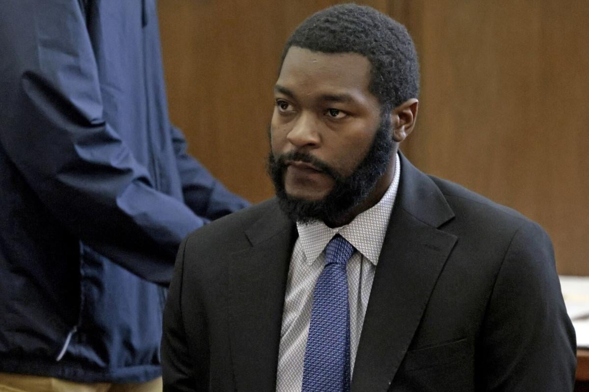 �����Ӱ�ԭ�� Sheriff Alfred Montgomery in court for AG's quo warranto case against him