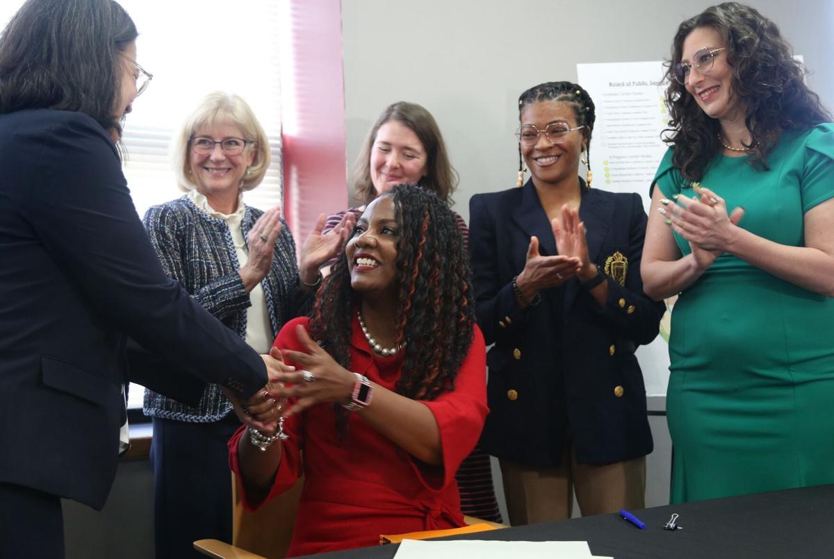 �����Ӱ�ԭ�� mayor OKs more than $40 million for street safety
