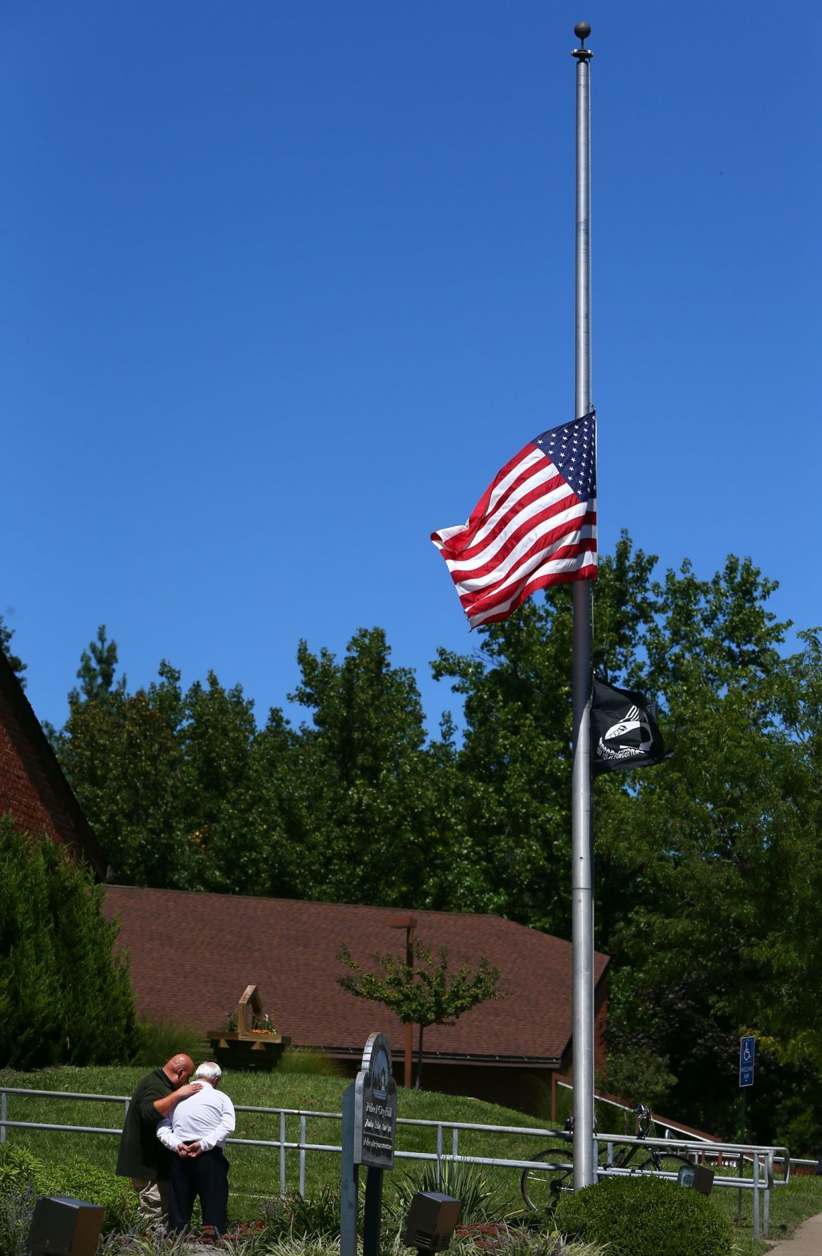 Community Remembers Bellefontaine Neighbors Police Sergeant Hit And Killed By Vehicle Law And Order Stltoday Com