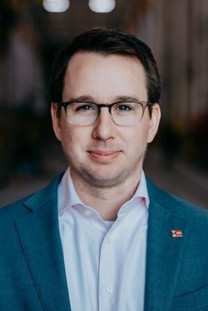 Mayor Cara Spencer Appoints Stephen Davis as Chief Economic Development Officer