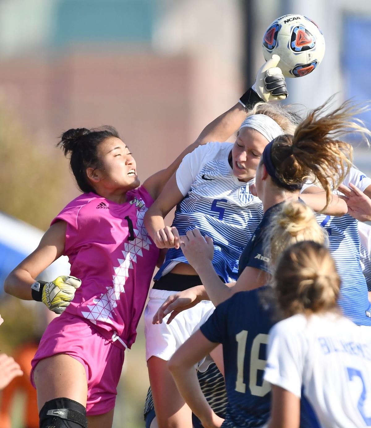 SLU women dominate, win A10 soccer championship to earn NCAA berth