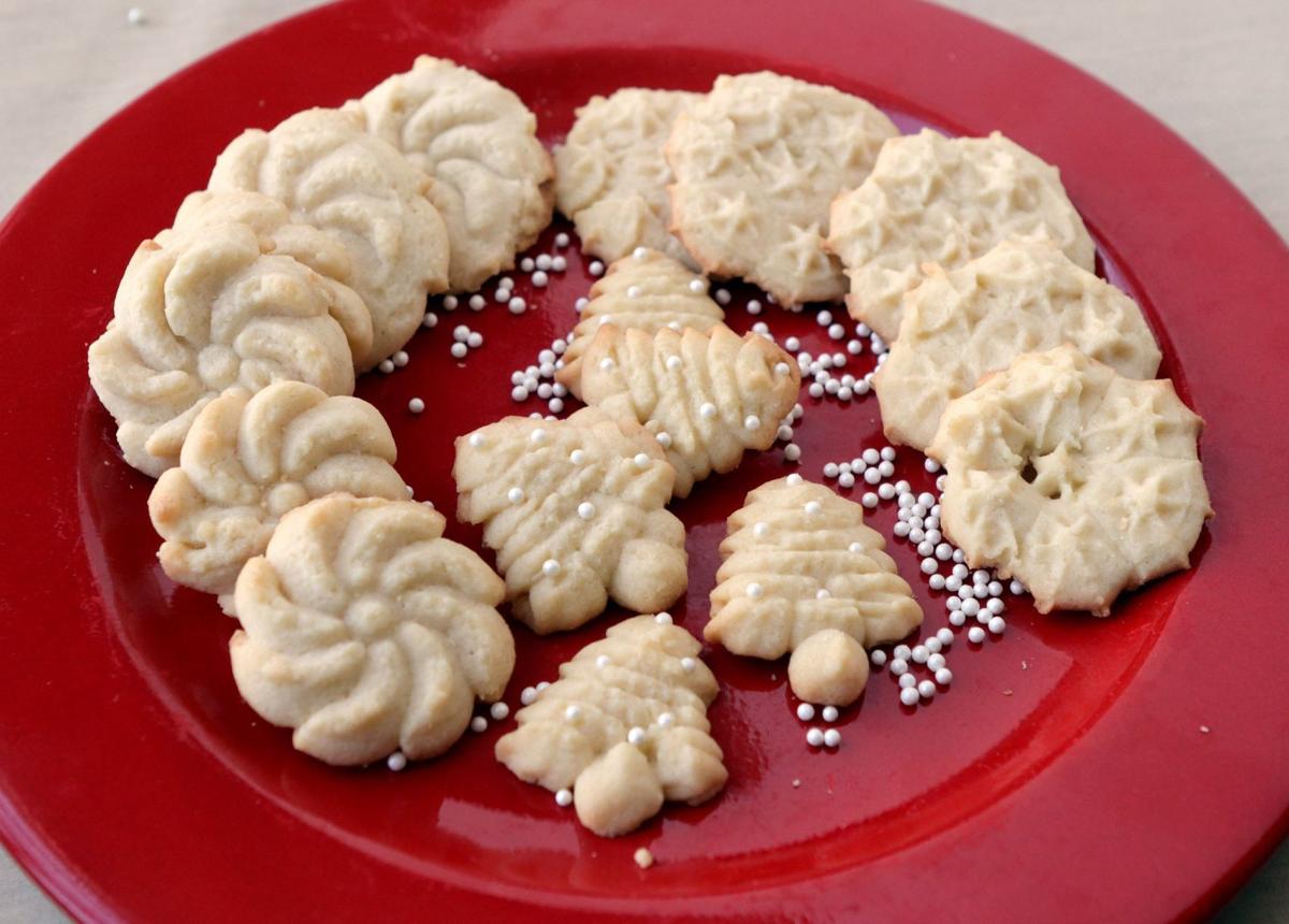 A Gift Of Holiday Cookies 6 Recipes Food And Cooking Stltoday Com