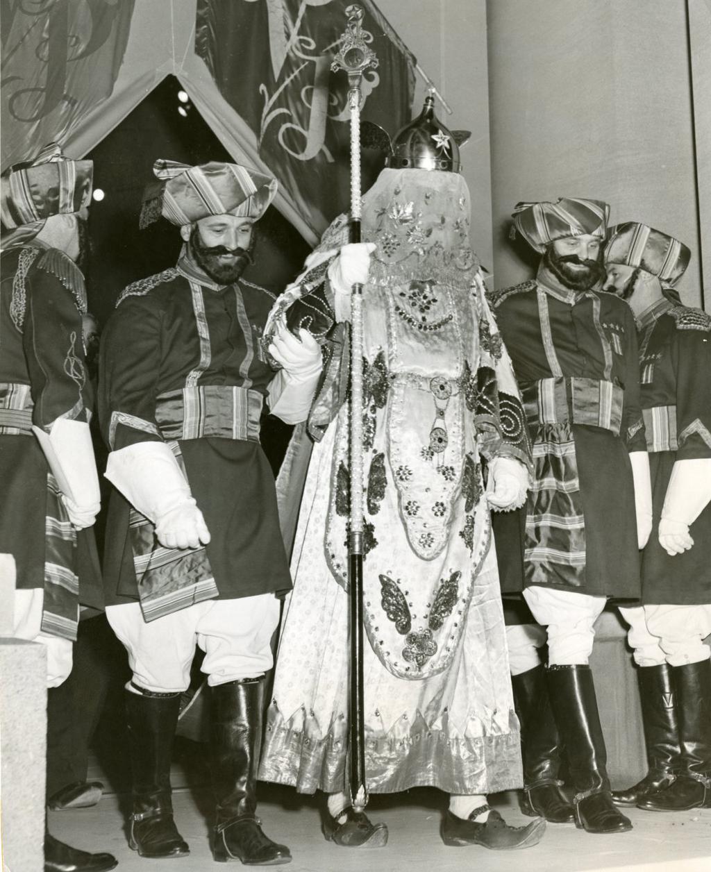 It was started by a cohort of wealthy st. Veiled Prophet Ball : Veiled Prophet Symbol Of Wealth Power And To Some Racism History Stltoday Com