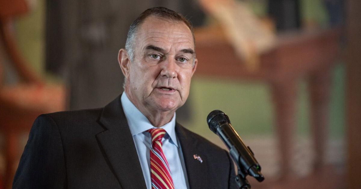 Letter: Kehoe's Missouri budget: Good for billionaires, bad for students