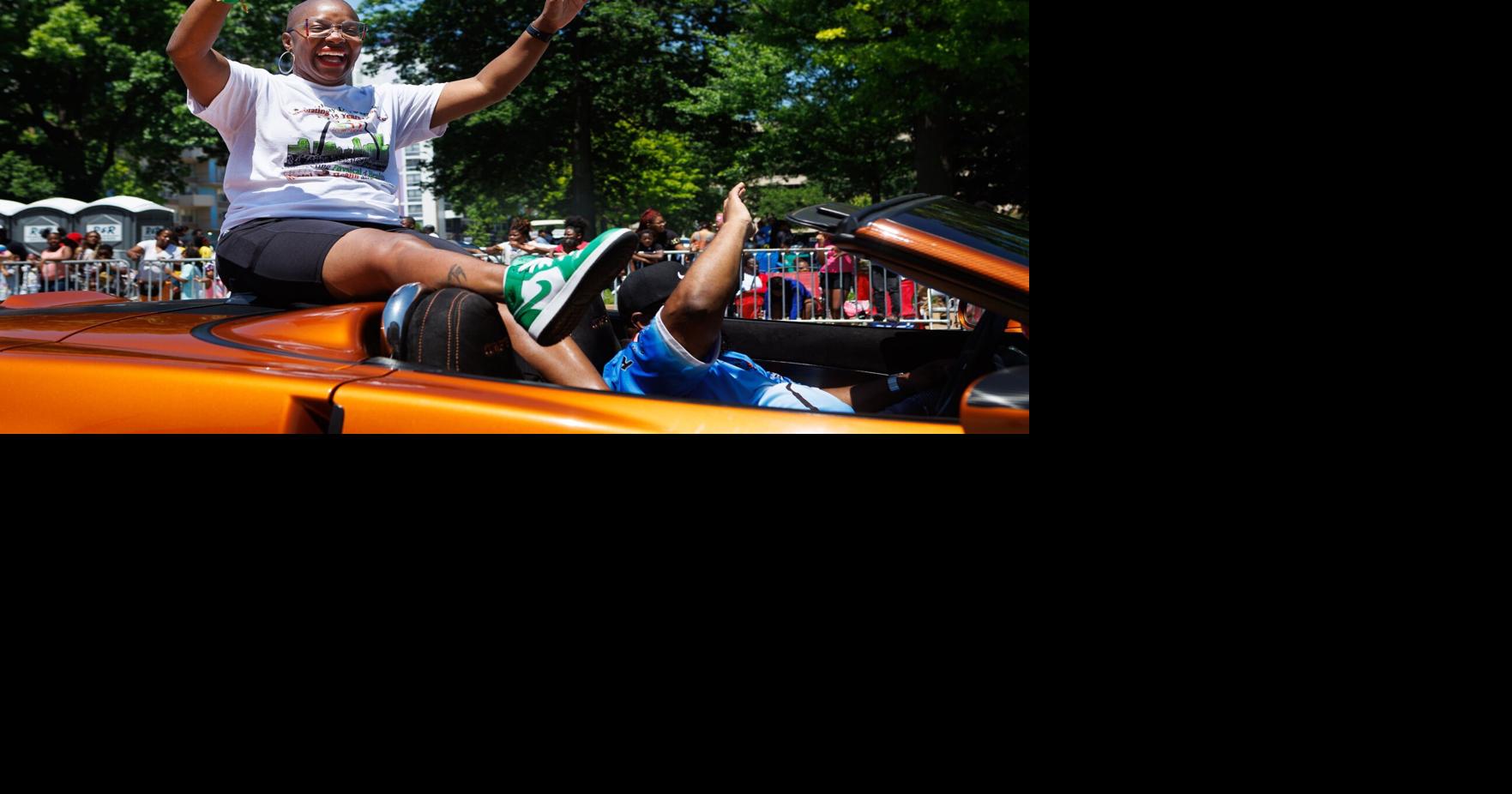 St. Louisarea residents gather downtown to celebrate annual Annie