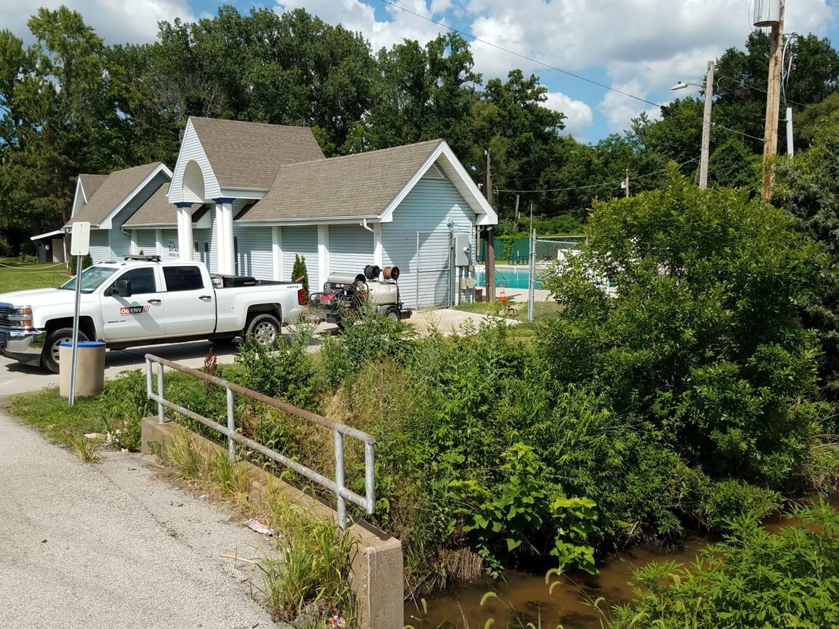 One man injured by chlorine leak at Berkeley swimming pool