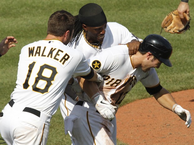Mistakes doom Cardinals, 4-3